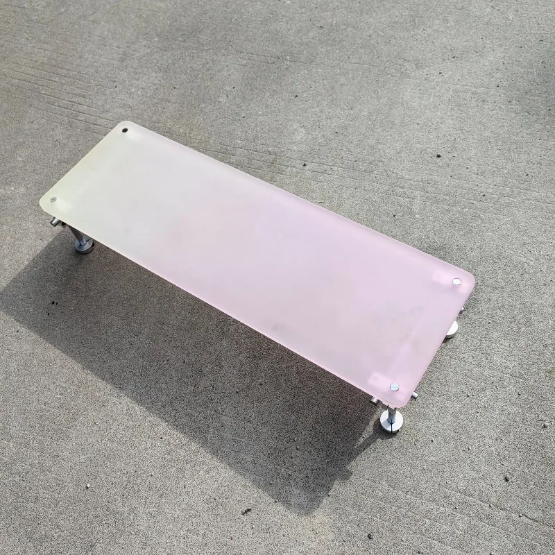‌Aesthetic Pink Gradient Acryl - Desk Setup With Laptop And Monitor recension och pris
