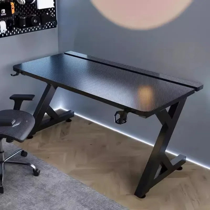 Q Minimalist Black Computer De - Desk Setup Designer recension och pris